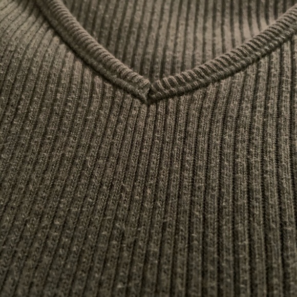 🔆Moving Sale 20% Off 🔆Green Ribbed Sweater - Picture 3 of 6
